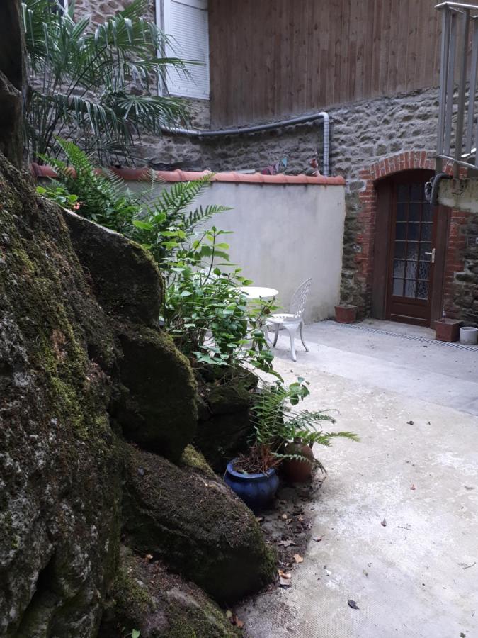 Vue Sur Le Port De Dinan Apartment Exterior photo